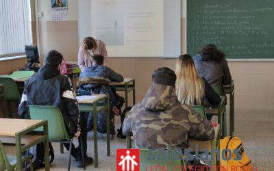 LOS ALUMNOS DE FP BÁSICA ASISTEN A UN TALLER DE AUTOESTIMA, HABILIDADES SOCIALES Y CUIDADO PERSONAL