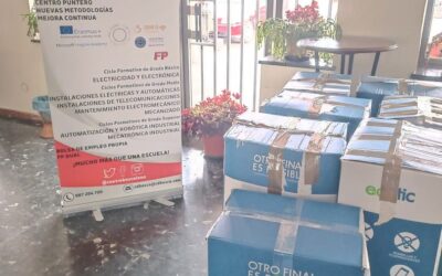 ECOTIC recoge residuos electrónicos en nuestro centro tras su visita de sensibilización en marzo